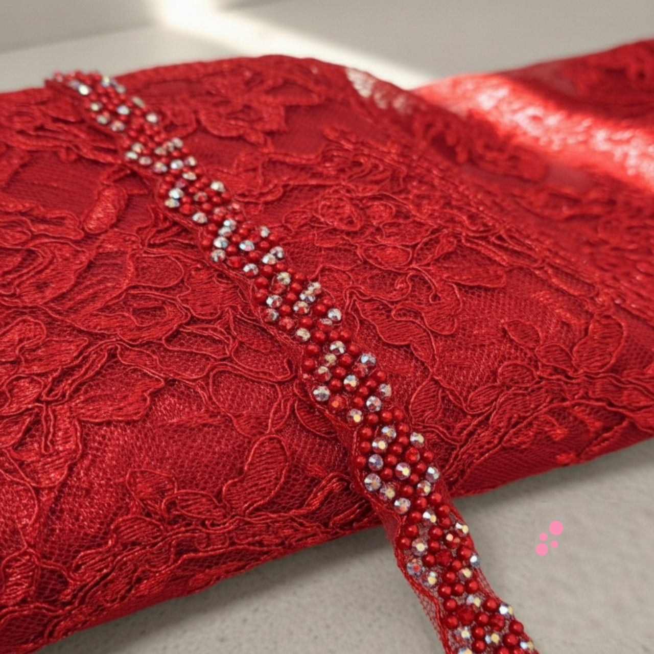 Garniture Perlée Premium – Strass Cristal & Perles Nacrées